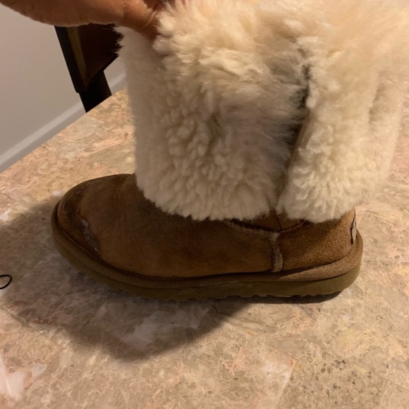 Uggs Bailey Button Tripplet - Picture 6 of 8